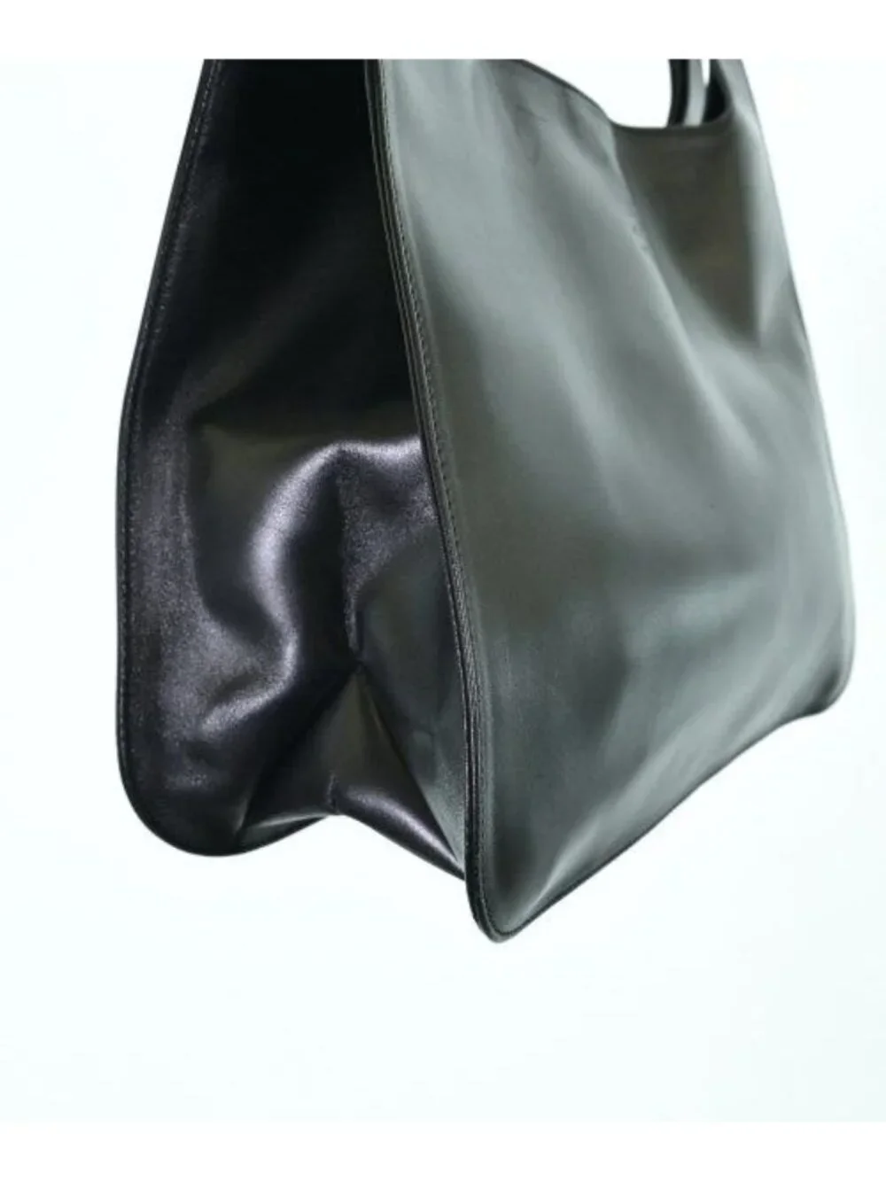 ★SOLD★ Gucci Handbag Black - Picture 6 of 9